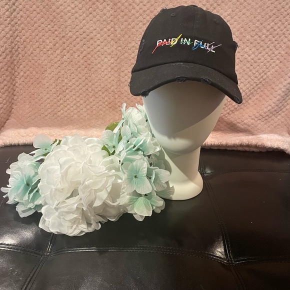 Hat - Picture 3 of 4